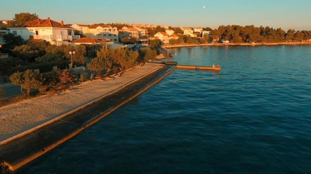 Green Oasis For Two, 30 Meters From Sea Apartment Zadar Luaran gambar