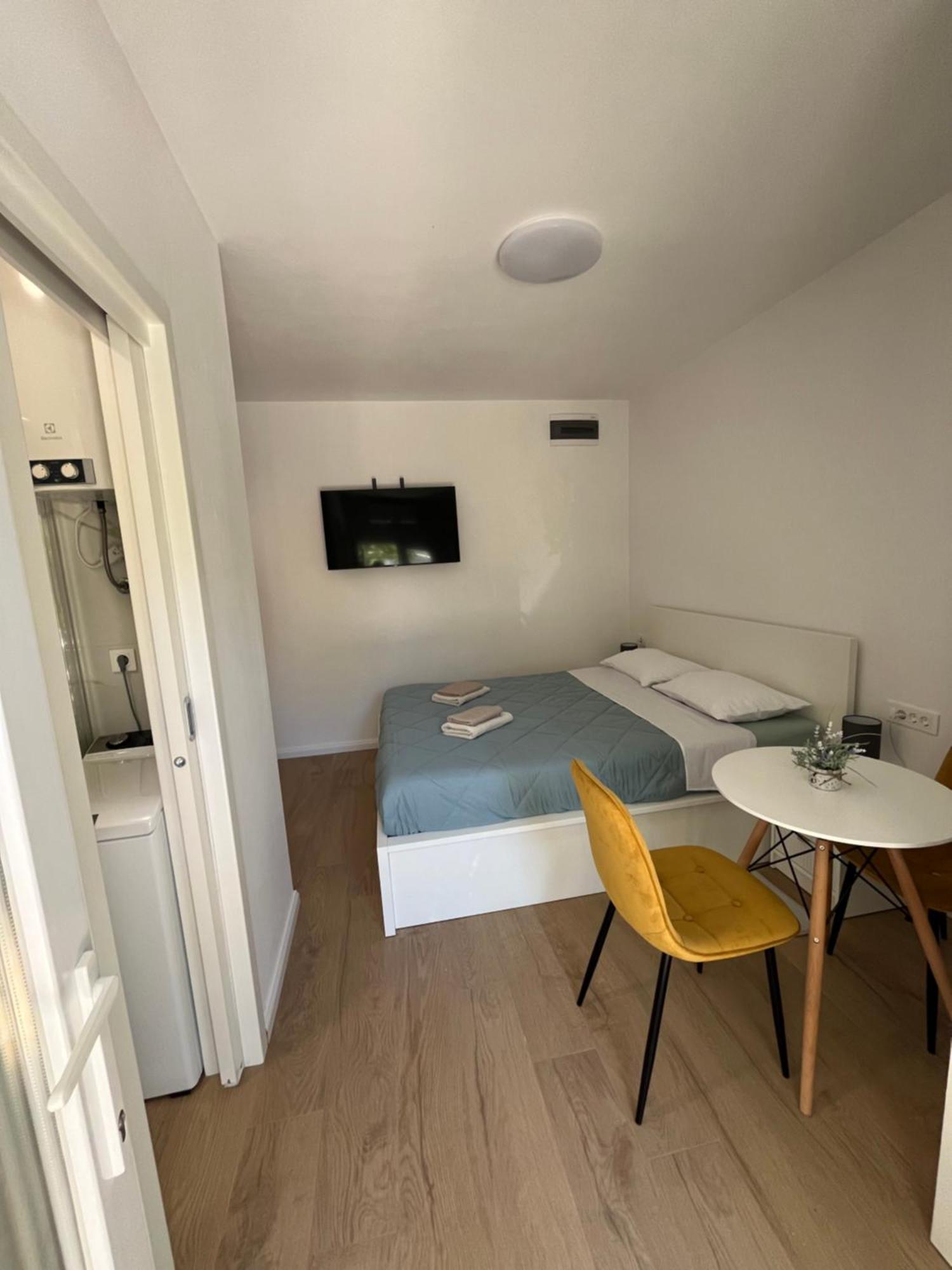 Green Oasis For Two, 30 Meters From Sea Apartment Zadar Luaran gambar