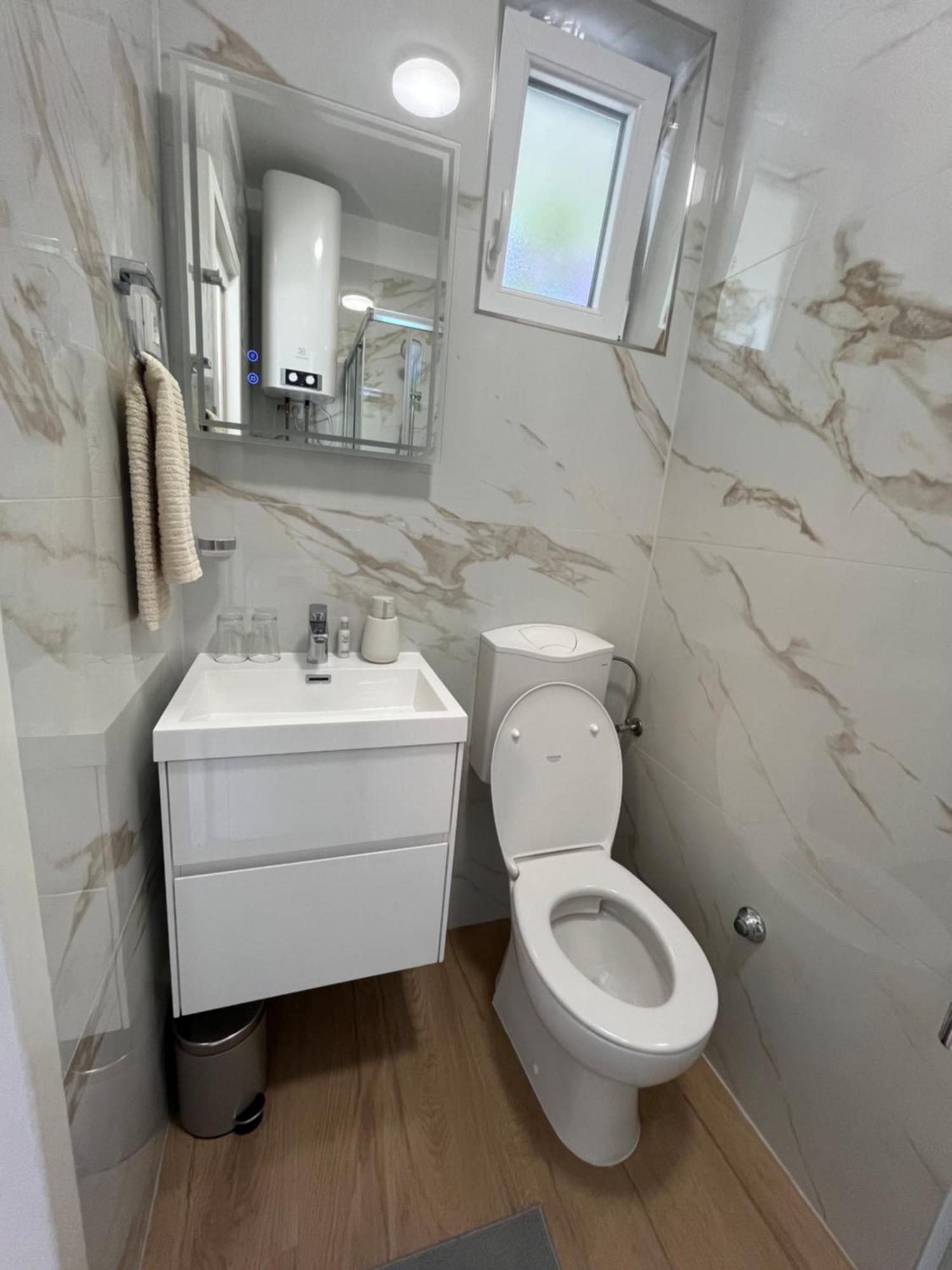 Green Oasis For Two, 30 Meters From Sea Apartment Zadar Luaran gambar